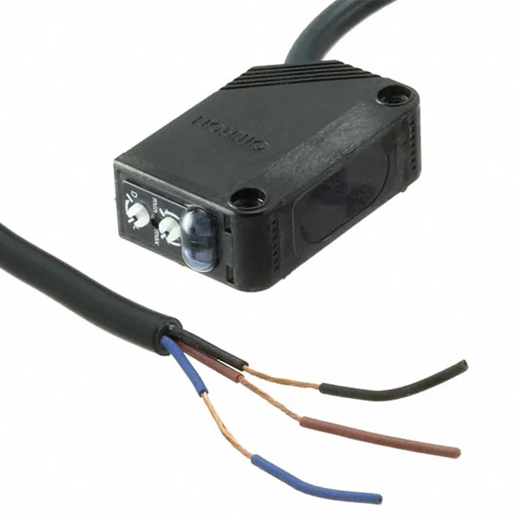 Omron E3Z-D82